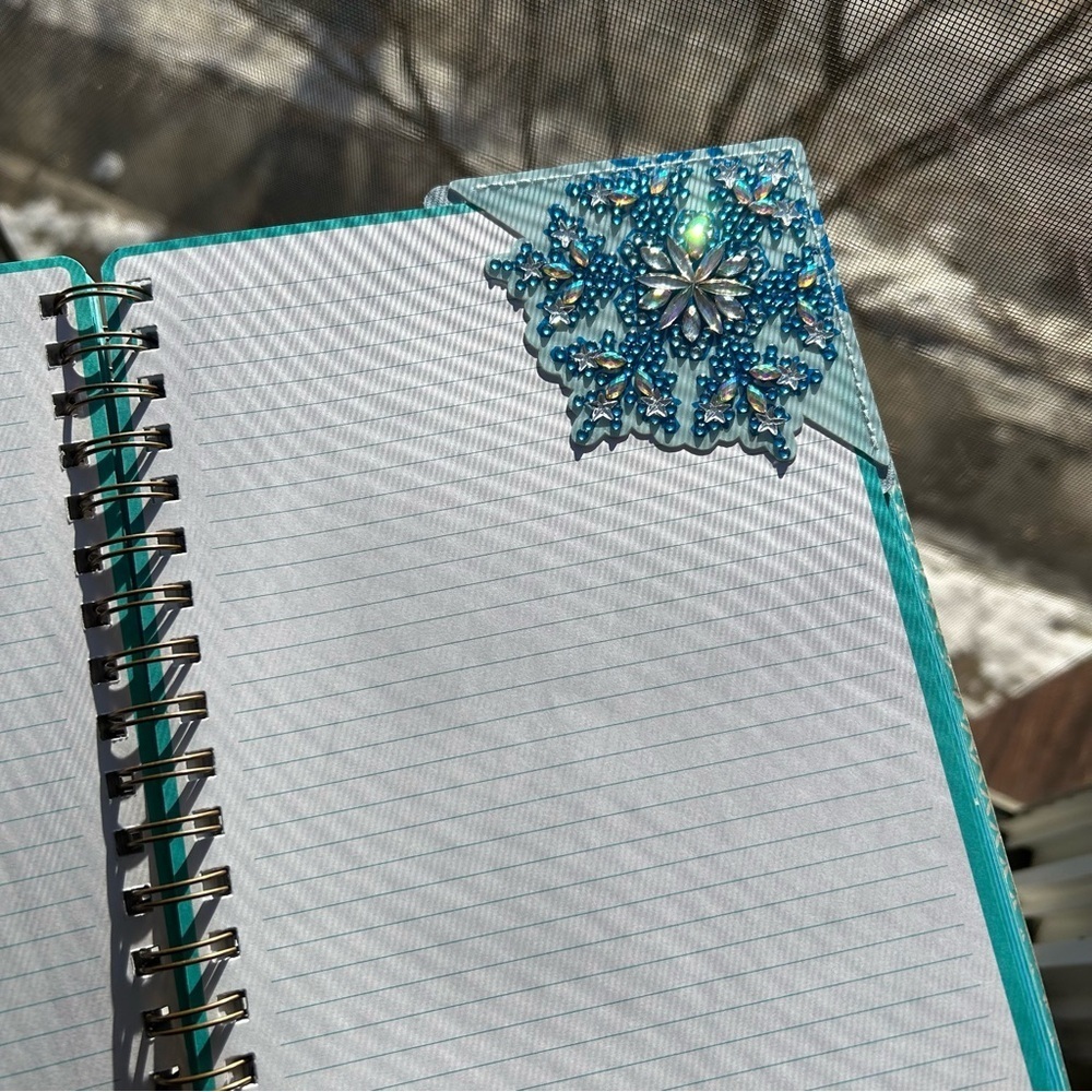 Diamond Art SNOWFLAKE 03 Corner Bookmark, Blue, White, Sparkly, Bling - Picture 4 of 17